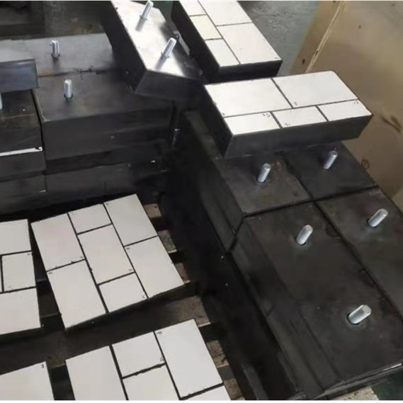 Uses and characteristics of rubber composite wear-resistant tile